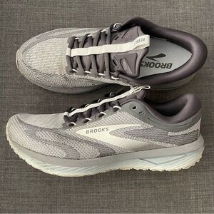 SOLD!! BROOKS REVEL 7 GRAY & SILVER MEN'S RUNNING SHOES SIZE 11 NEW INSOLES
